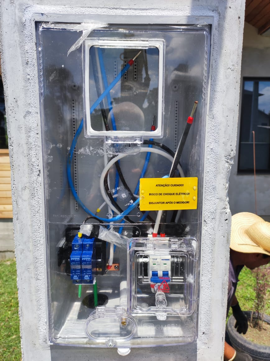 Poste de energia Fendamix